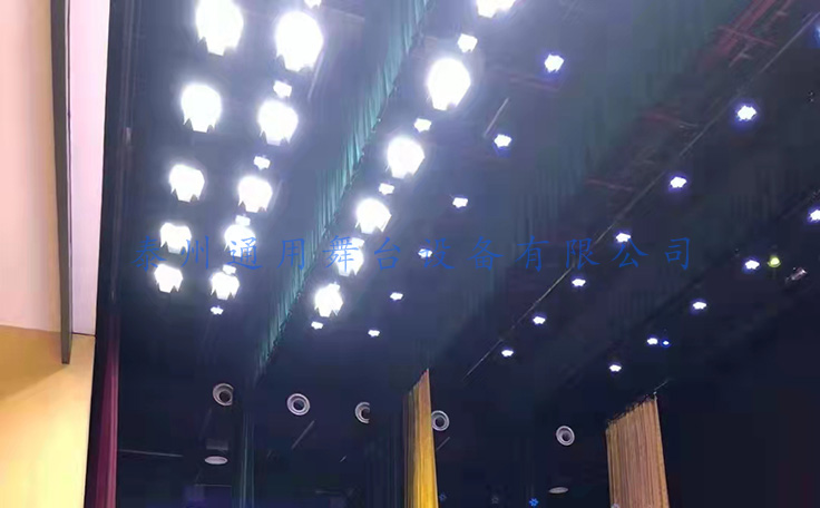 舞臺機械核心——舞臺吊桿！采用蝸輪蝸桿減速系統(tǒng)，磨擦系數(shù)小，傳動效率高！
