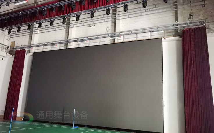 廣州黃花崗禮堂選擇通用舞臺(tái)！禮堂幕布、舞臺(tái)吊桿、舞臺(tái)燈光項(xiàng)目圓滿竣工！